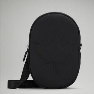 🆕 Lululemon Team Canada 22 Future Legacy Crossbody Bag Black